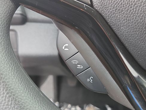 Used 2018 Honda HR-V LX image 24