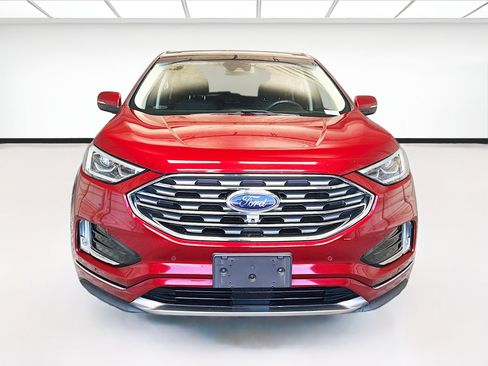 Used 2019 Ford Edge Titanium w/ Equipment Group 301A FWD image 2