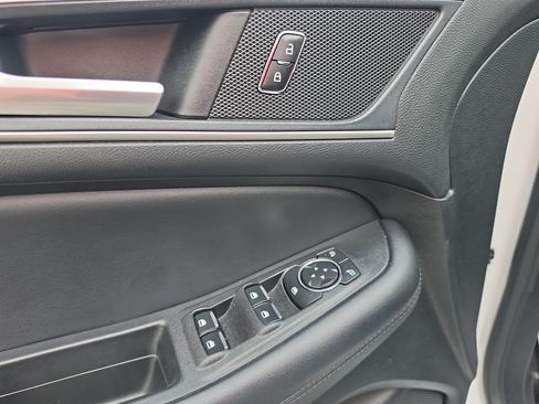 Used 2023 Ford Edge SEL AWD/4WD image 17