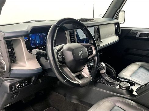 Used 2024 Ford Bronco Outer Banks AWD/4WD image 13