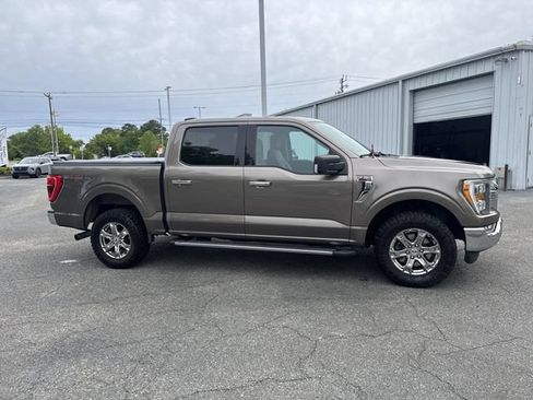 Used 2021 Ford F150 XLT w/ Equipment Group 302A High AWD/4WD image 4