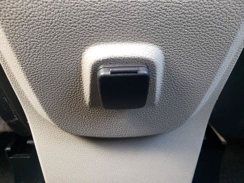 Used 2017 Ford Escape SE AWD/4WD image 14
