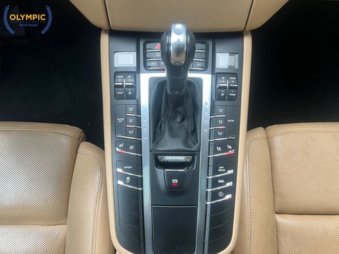 Used 2017 Porsche Macan S w/ Premium Package Plus image 32