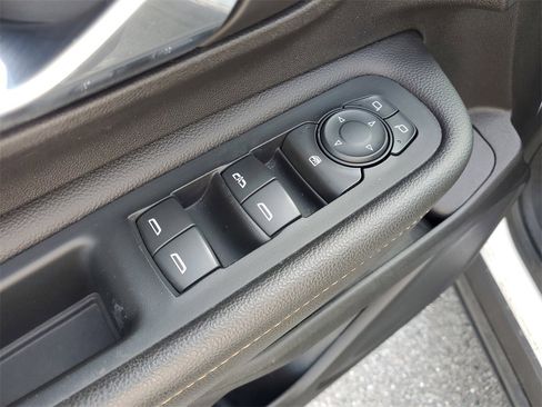 Used 2018 GMC Terrain SLE w/ Driver Convenience Package image 23