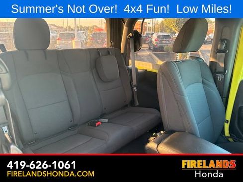 Used 2023 Jeep Wrangler Sport AWD/4WD image 39