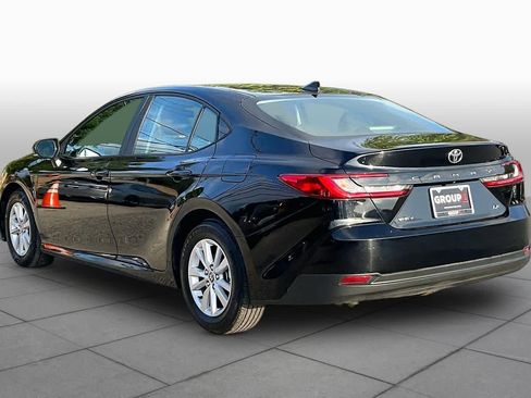 Used 2025 Toyota Camry LE FWD image 12