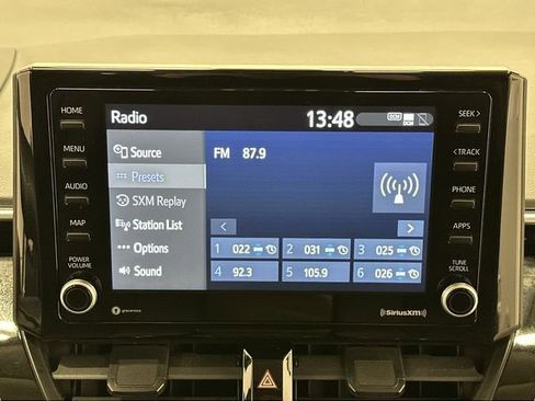 Used 2022 Toyota Corolla LE image 10