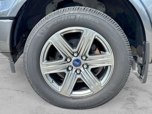 Used 2018 Ford F150 Lariat w/ Equipment Group 502A Luxury AWD/4WD image 13