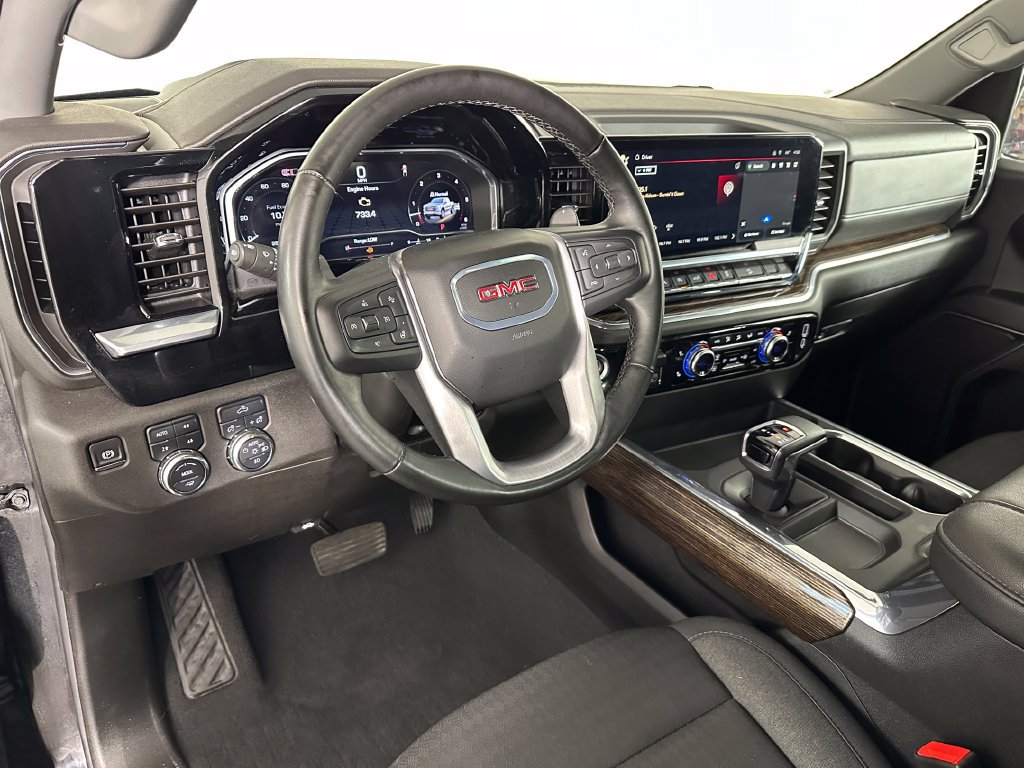 Used 2024 GMC Sierra 1500 Elevation w/ LPO, Elevation Black Package AWD/4WD image 11