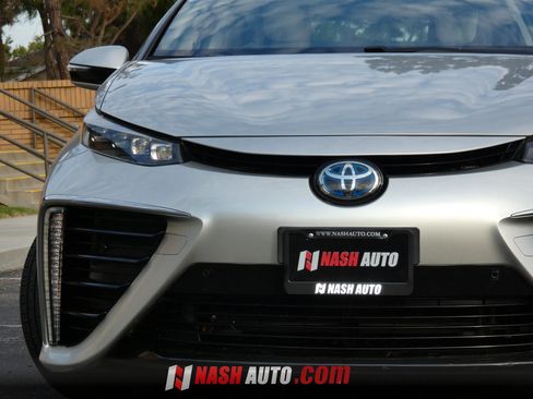 Used 2019 Toyota Mirai FWD image 18