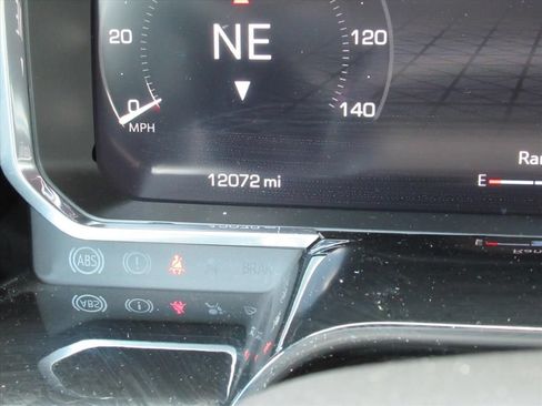 Used 2026 GMC Sierra 1500 SLT AWD/4WD image 27
