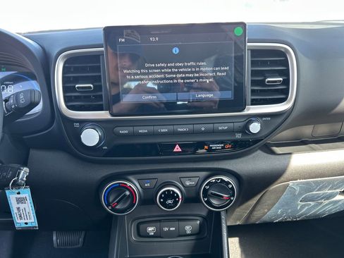 New 2026 Hyundai Venue SE FWD image 21