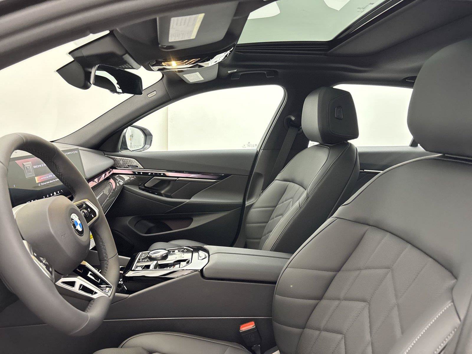 New 2027 BMW 540i xDrive w/ M Sport Package AWD/4WD image 24