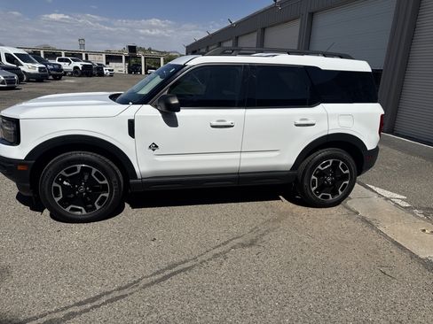 Used 2023 Ford Bronco Sport Outer Banks AWD/4WD image 4