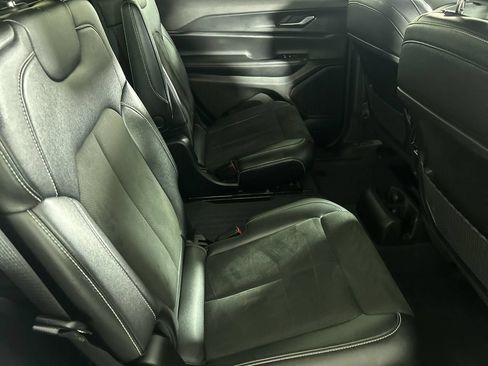 Used 2023 Jeep Grand Cherokee L Laredo AWD/4WD image 24