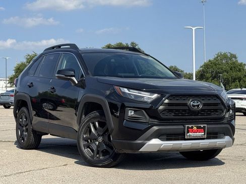 Used 2024 Toyota RAV4 Adventure AWD/4WD image 2