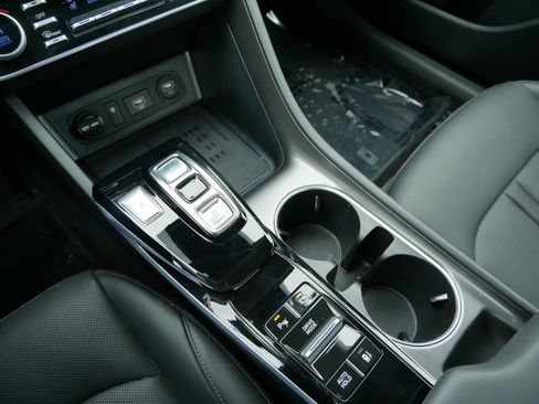 Used 2023 Hyundai Sonata Limited image 18