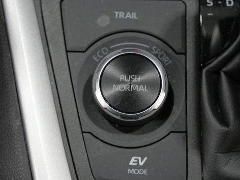 Used 2023 Toyota RAV4 XLE Premium AWD/4WD image 22