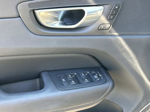 Certified 2024 Volvo XC60 B5 Core w/ Protection Package Premier image 20