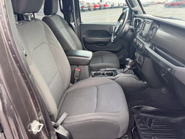 Used 2018 Jeep Wrangler Unlimited Sport S AWD/4WD image 14