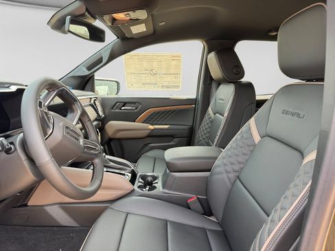 New 2026 GMC Canyon Denali w/ LPO, Denali Black Edition AWD/4WD image 19