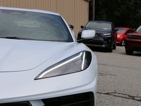 Used 2024 Chevrolet Corvette Stingray Preferred Cpe w/ Z51 Performance Package RWD image 13