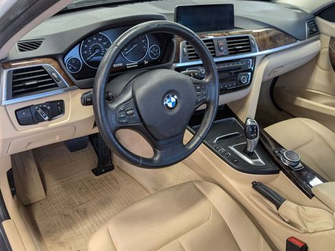 Used 2016 BMW 320i Sedan image 4