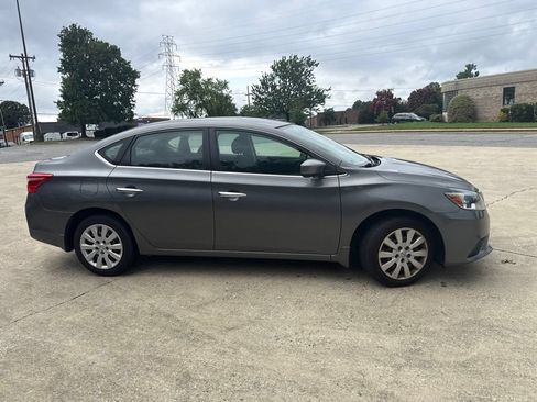 Used 2019 Nissan Sentra S FWD image 12