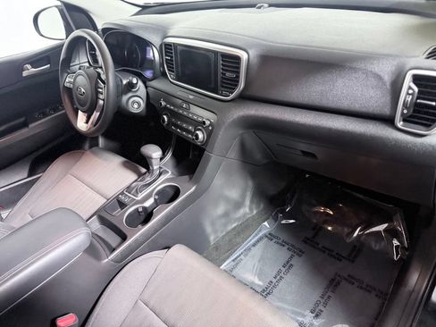 Used 2020 Kia Sportage LX AWD/4WD image 24