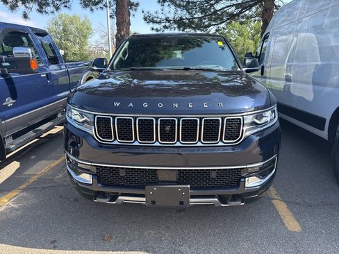 Used 2025 Jeep Wagoneer Series III w/ Premium Group I AWD/4WD image 4