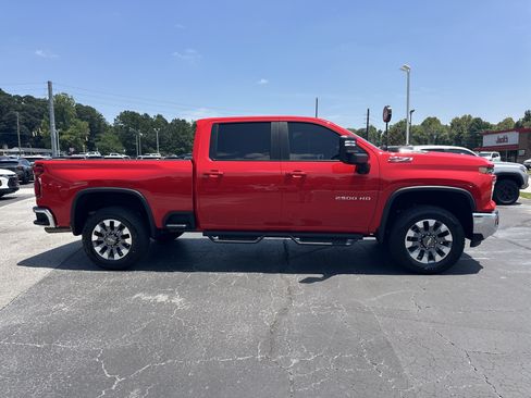 Used 2024 Chevrolet Silverado 2500 LT w/ All Star Edition AWD/4WD image 9