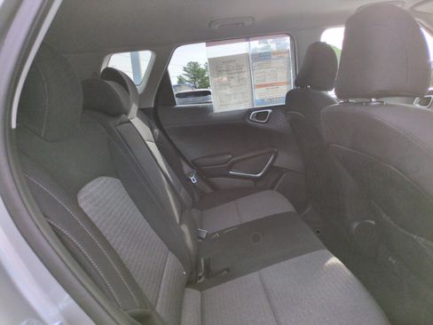 Used 2024 Kia Soul EX FWD image 28