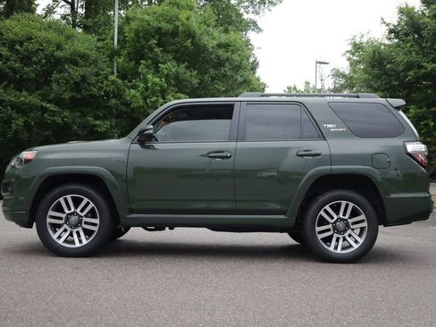 Used 2022 Toyota 4Runner TRD Sport w/ Technology Package AWD/4WD image 3