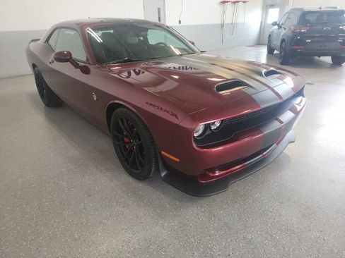 Used 2023 Dodge Challenger SRT Hellcat RWD image 6