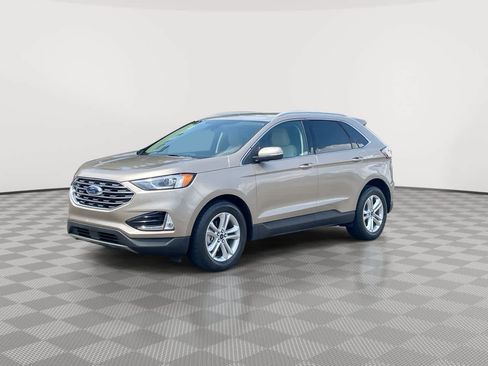 Used 2020 Ford Edge SEL w/ Convenience Package FWD image 4