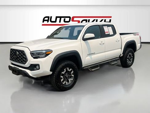 Used 2023 Toyota Tacoma TRD Off-Road AWD/4WD image 3