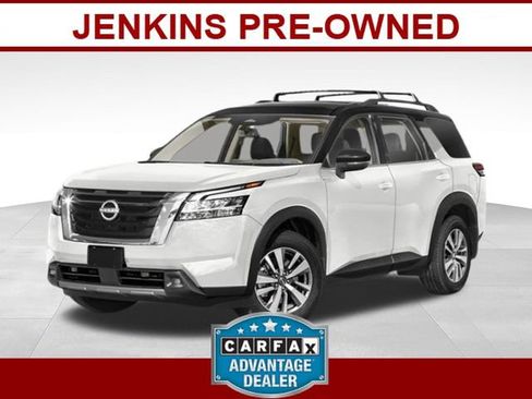 Used 2022 Nissan Pathfinder SL FWD image 1