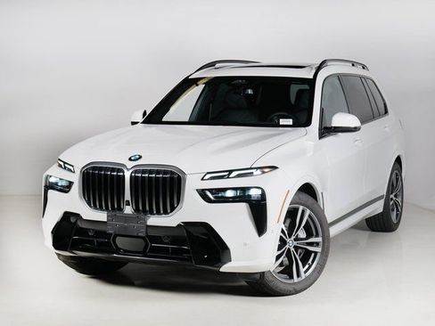 Used 2026 BMW X7 xDrive40i w/ M Sport Package AWD/4WD image 1