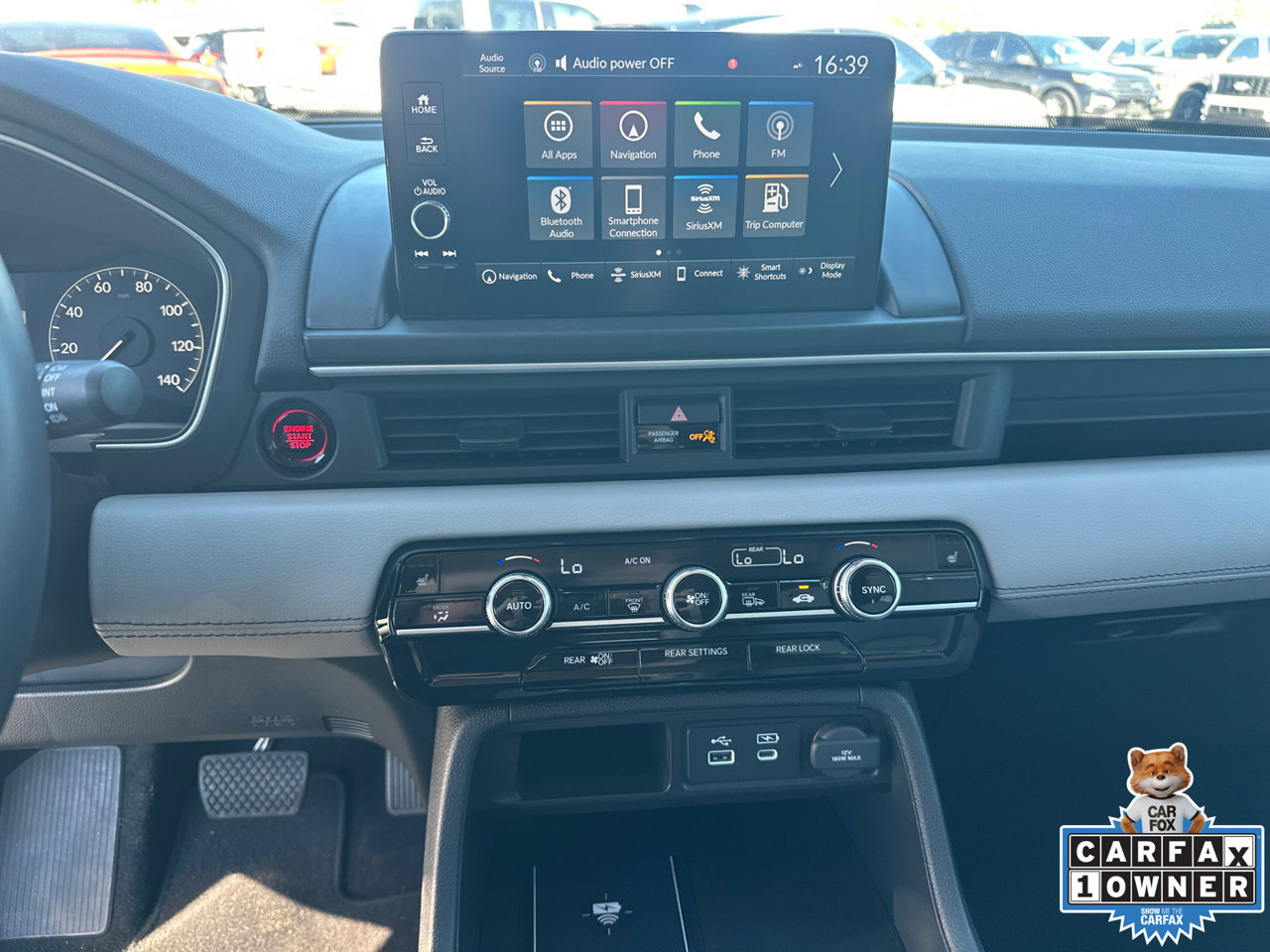 Used 2025 Honda Pilot Touring image 28