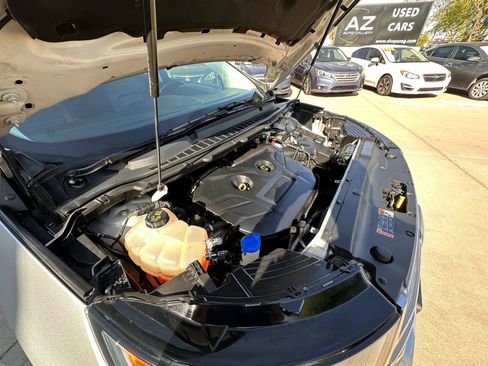 Used 2015 Ford Edge SEL w/ Equipment Group 201A FWD image 32