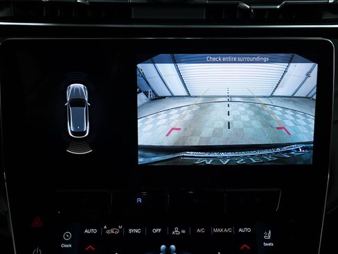 New 2025 Maserati Grecale Modena image 43