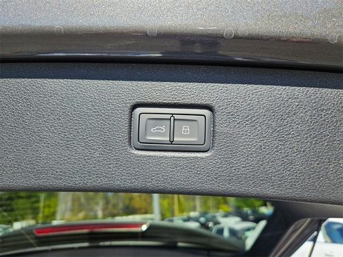 New 2026 Audi Q7 2.0T Premium image 25