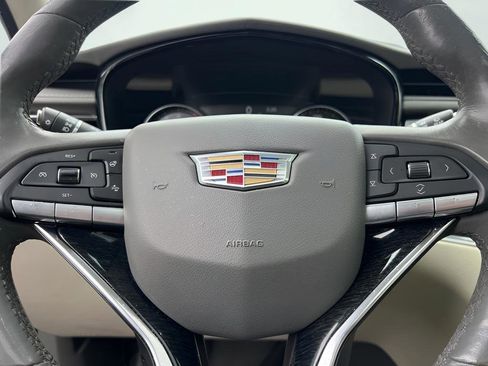 Used 2021 Cadillac XT6 Premium Luxury FWD image 29