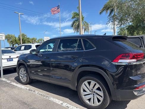 Certified 2023 Volkswagen Atlas Cross Sport SE FWD image 5