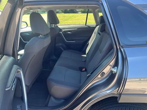 Used 2024 Toyota RAV4 XLE AWD/4WD image 6