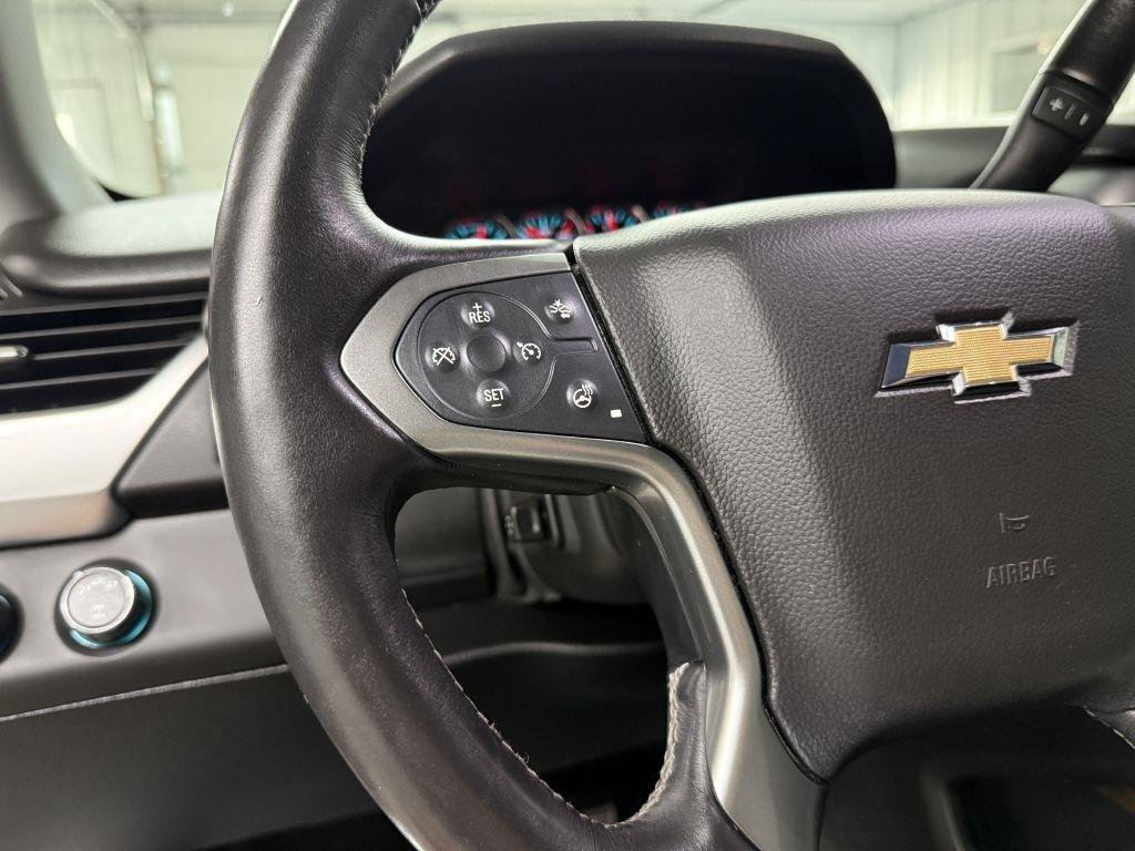 Used 2017 Chevrolet Suburban LT w/ LT Signature Package AWD/4WD image 20