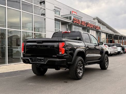 Used 2024 Chevrolet Colorado ZR2 w/ ZR2 Convenience Package III AWD/4WD image 4