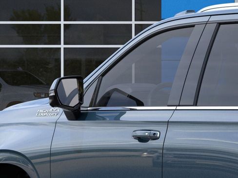 New 2026 Chevrolet Tahoe High Country w/ Sun And Tow Package image 12