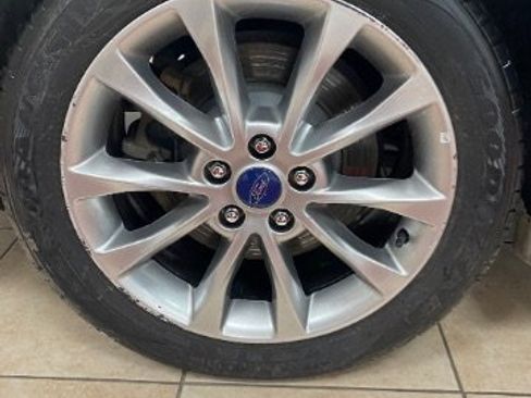 Used 2017 Ford Fusion Energi SE FWD image 27
