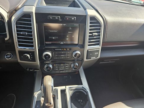 Used 2015 Ford F150 King Ranch w/ Equipment Group 601A Luxury image 18